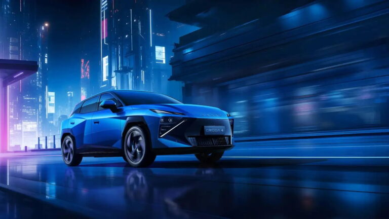 Omoda 4 EV: 470 Kilometre Menzille Yeni Elektrikli Devrim