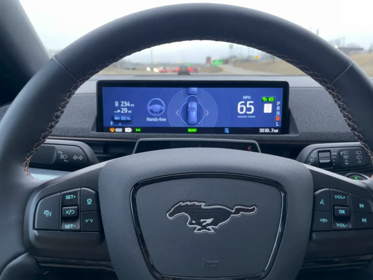 Ford’dan Apple hamlesi: Google Haritalar’ı bırakıyor